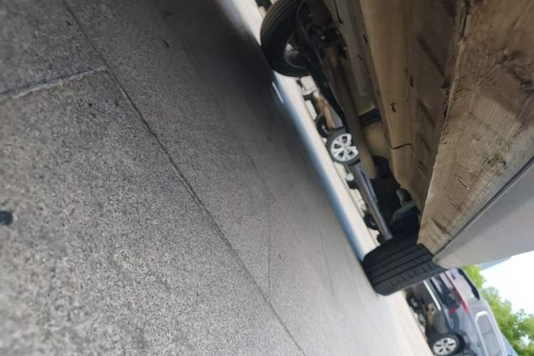Used JETOUR X70 2024 1.5T DCT Glory PRO 5-Seater Left Side Sill