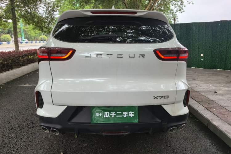 Used JETOUR X70 2024 1.5T Manual Glory Edition 5 Seats Rear