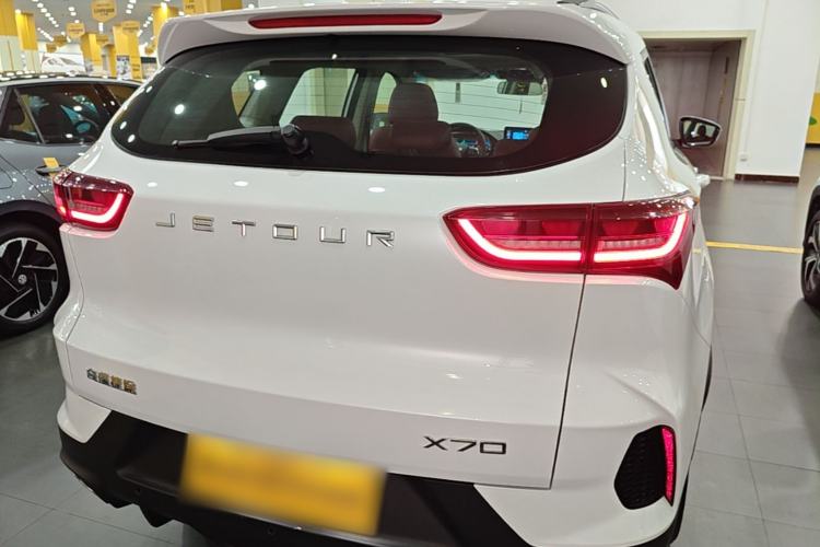 Used JETOUR X70 2024 1.5T DCT Enjoyment Edition 5 Seats Rear