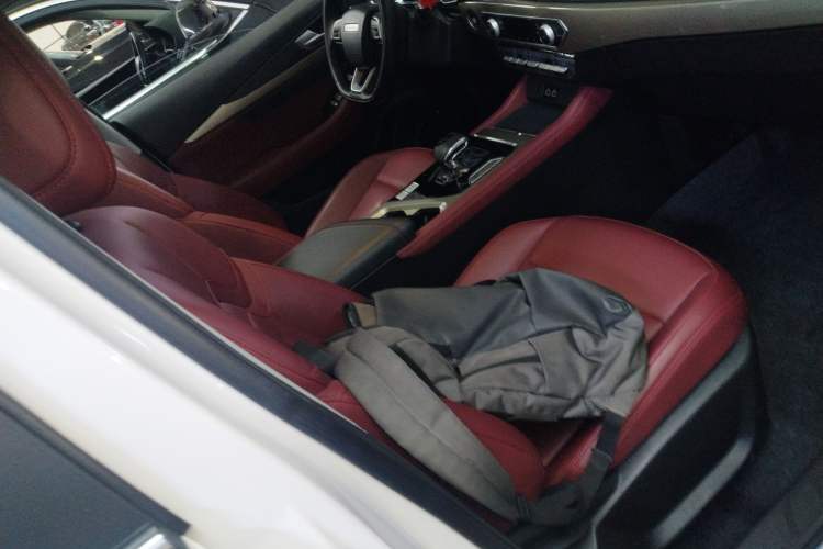 Used JETOUR X70 2024 1.5T DCT Enjoy Edition 7-Seater Right Front Seat