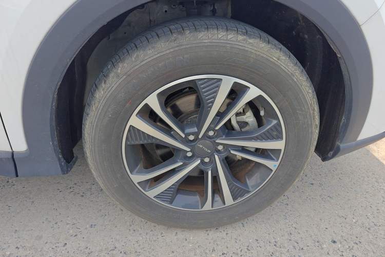 Used JETOUR X70 2024 1.5T DCT Enjoyment Edition 5 Seats Right Front Wheel Hub