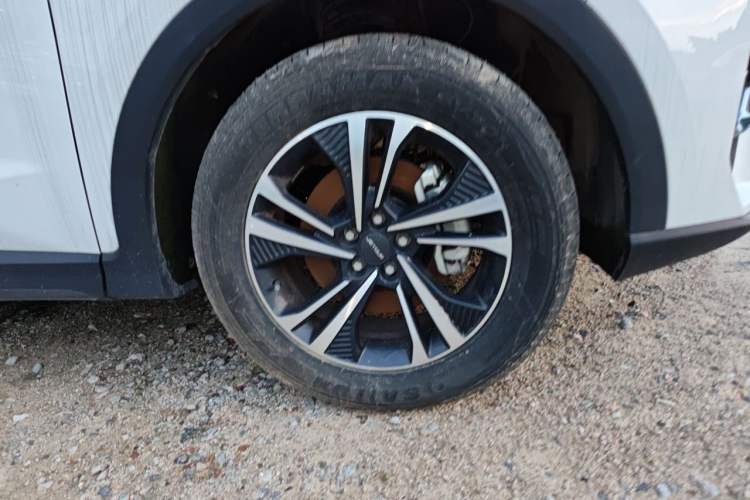 Used JETOUR X70 2024 1.5T DCT Enjoyment Edition 5 Seats Right Front Wheel Hub