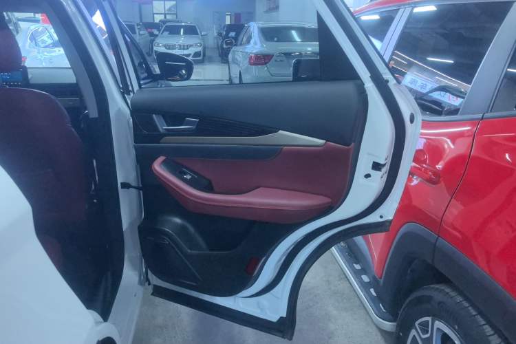 Used JETOUR X70 2024 1.5T DCT Glory PRO 5-Seater Right Rear Door Interior