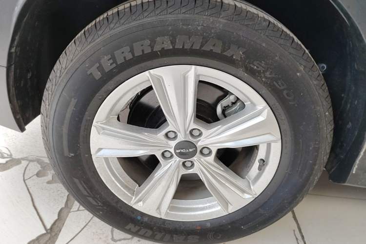 Used JETOUR X70 2024 1.5T Manual Glory Edition 5 Seats Right Rear Wheel Hub