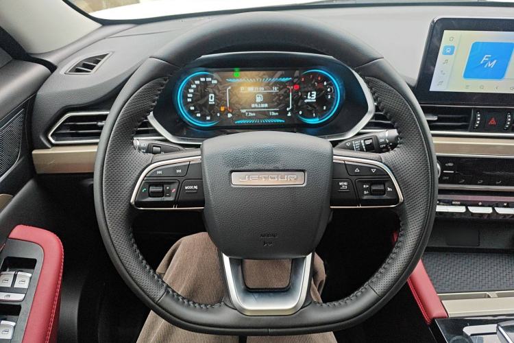 Used JETOUR X70 2024 1.5T DCT Enjoyment Edition 5 Seats Steering Wheel