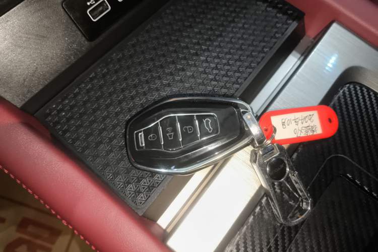 Used JETOUR X70 2024 1.5T DCT Glory PRO 5-Seater Vehicle Key