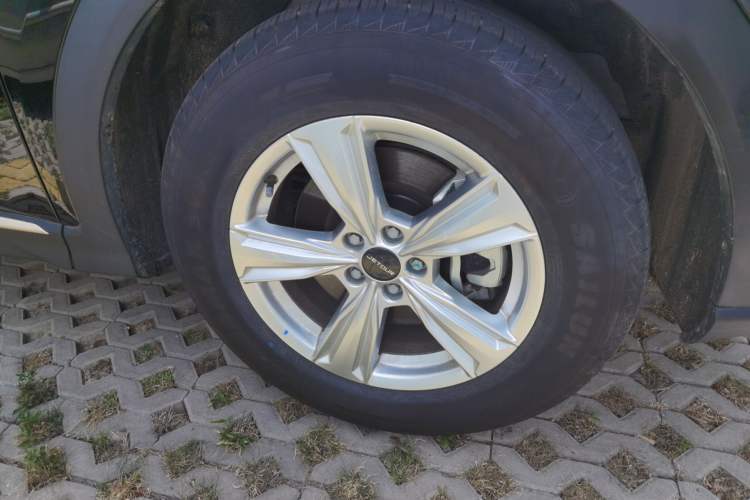 Used JETOUR X70 2025 1.5T Manual Overdrive Version 5 Seats Exterior 1