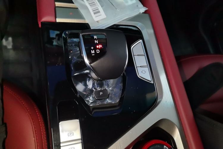 Used JETOUR X70 2025 1.5T DCT Beyond PRO 7-Seater Gear Lever