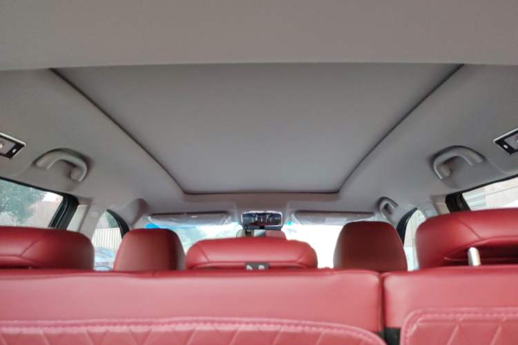 Used JETOUR X70 2025 1.5T DCT Overdrive PRO 5-Seater Headliner