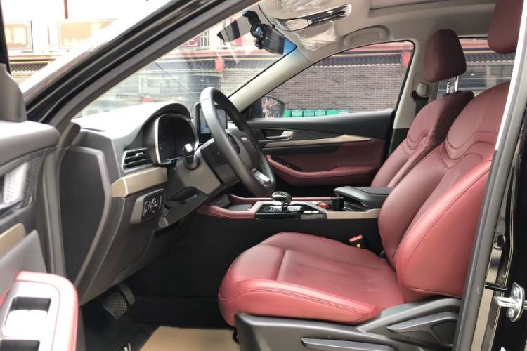 Used JETOUR X70 2025 1.5T DCT Beyond PRO 7-Seater Interior 3