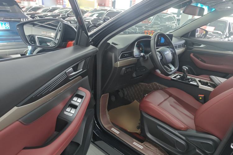 Used JETOUR X70 2025 1.5T Manual Overdrive Version 5 Seats Interior 3
