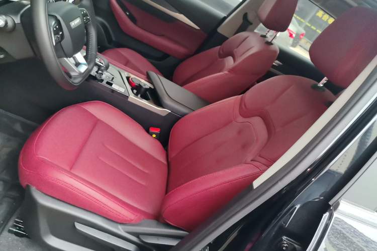 Used JETOUR X70 2025 1.5T DCT Beyond PRO 7-Seater Left Front Seat