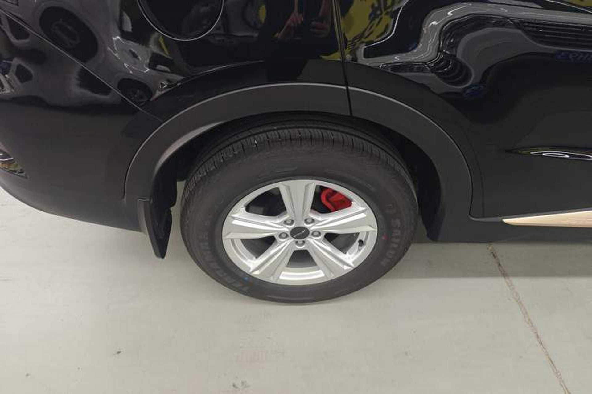 Used JETOUR X70 2025 1.5T Manual Overdrive Version 5 Seats Right Rear Wheel Hub