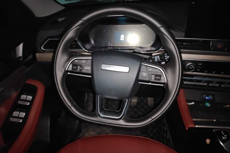 Used JETOUR X70 2025 1.5T DCT Beyond PRO 7-Seater Steering Wheel