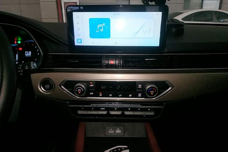 Used JETOUR X70 2025 1.5T DCT Beyond PRO 7-Seater Audio And AC Panel