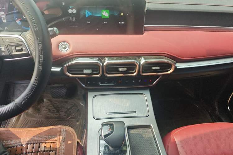 Used JETOUR X70 2025 1.5T DCT Beyond PRO 7-Seater Audio And AC Panel