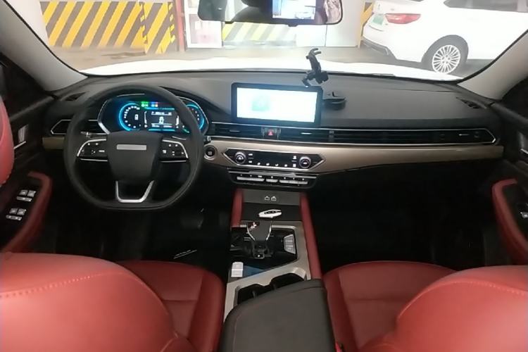 Used JETOUR X70 2025 1.5T DCT Beyond PRO 7-Seater Center Console
