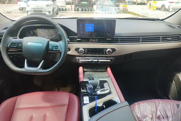 Used JETOUR X70 2025 1.5T DCT Zhenxiang Edition 5 Seats Center Console