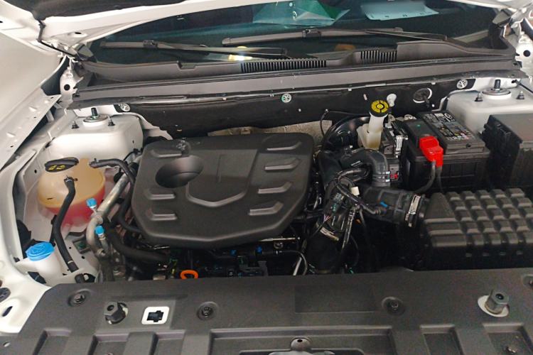 Used JETOUR X70 2025 1.5T DCT Overdrive PRO 5-Seater Engine Bay