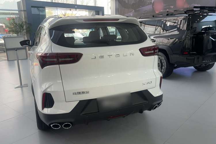 Used JETOUR X70 2025 1.5T DCT Overdrive PRO 5-Seater Exterior 4