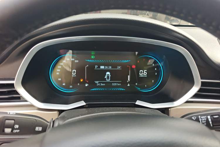Used JETOUR X70 2025 1.5T DCT Overdrive PRO 5-Seater Instrument Cluster