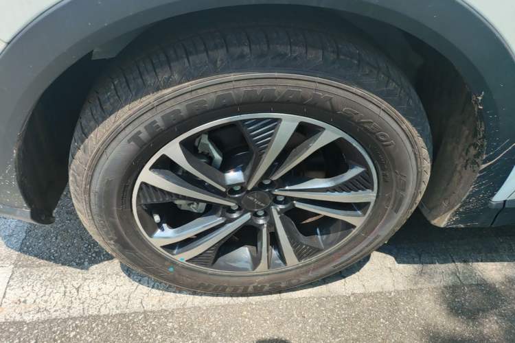 Used JETOUR X70 2025 1.5T DCT Zhenxiang Edition 7-Seater Left Front Wheel Hub