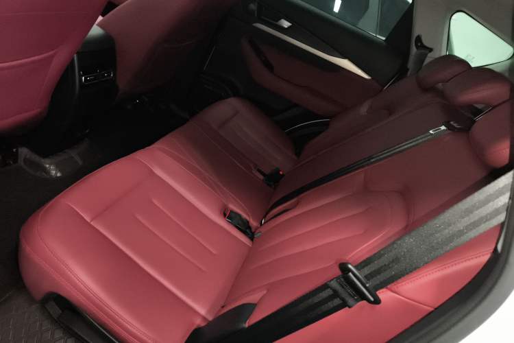 Used JETOUR X70 2025 1.5T DCT Zhenxiang Edition 5 Seats Left Rear Seat