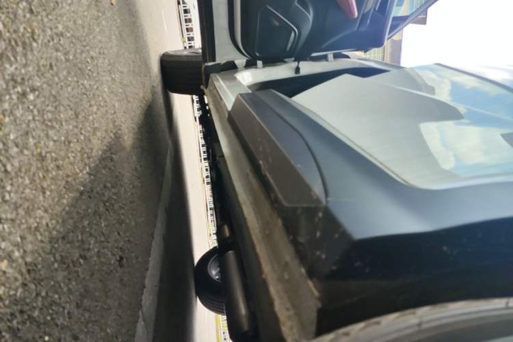 Used JETOUR X70 2025 1.5T DCT Zhenxiang Edition 7-Seater Left Side Sill