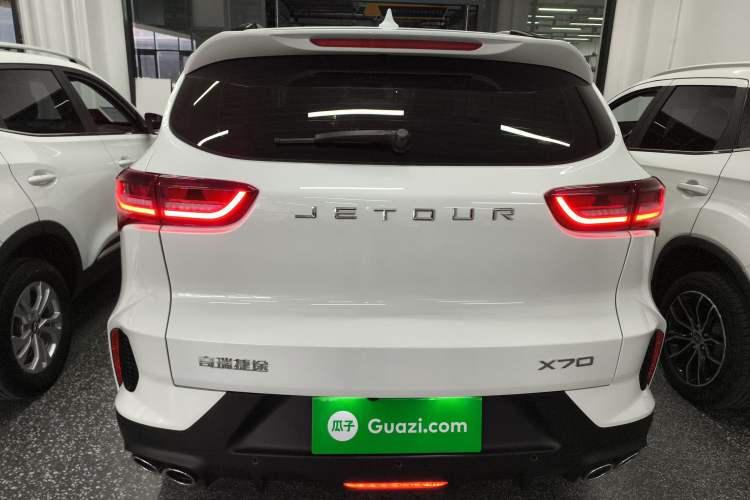 Used JETOUR X70 2025 1.5T DCT Zhenxiang Edition 5 Seats Rear