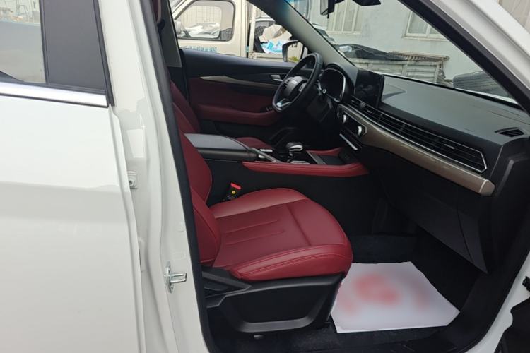 Used JETOUR X70 2025 1.5T DCT Overdrive PRO 5-Seater Right Front Seat