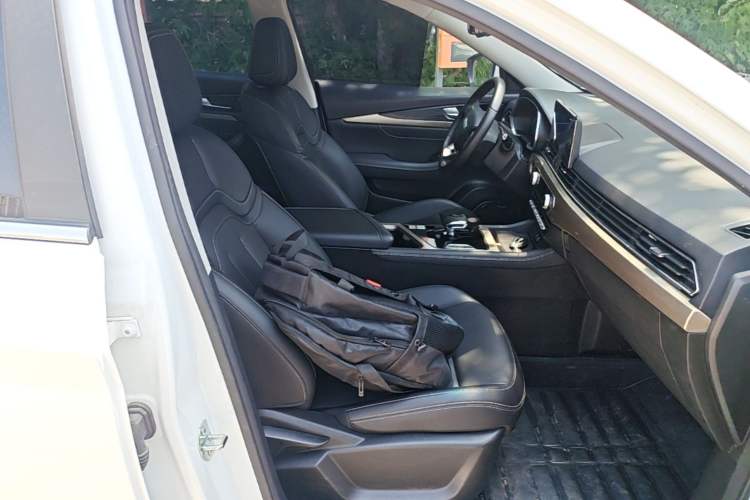 Used JETOUR X70 2025 1.5T DCT Zhenxiang Edition 5 Seats Right Front Seat