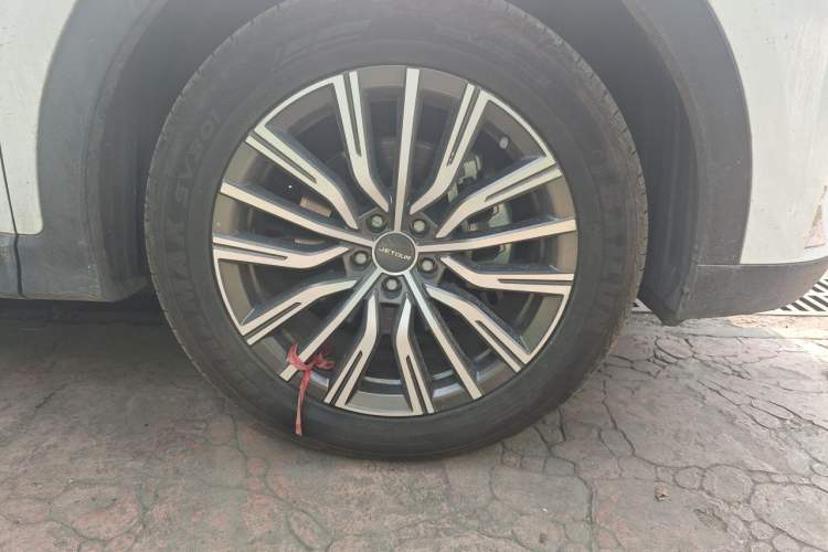 Used JETOUR X70 2025 1.5T DCT Beyond PRO 7-Seater Right Front Wheel Hub