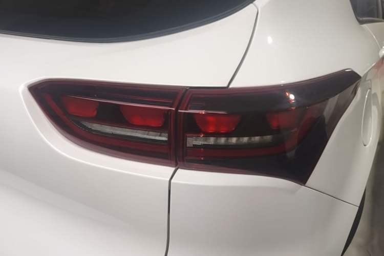 Used JETOUR X70 2025 1.5T DCT Overdrive PRO 5-Seater Right Rear Taillight