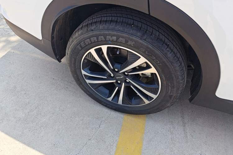 Used JETOUR X70 2025 1.5T DCT Zhenxiang Edition 5 Seats Right Rear Wheel Hub