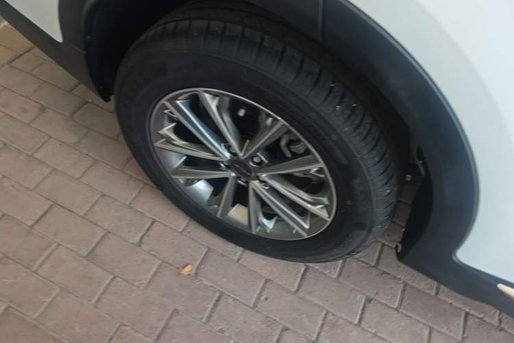 Used JETOUR X70 2025 1.5T DCT Overdrive PRO 5-Seater Right Rear Wheel Hub