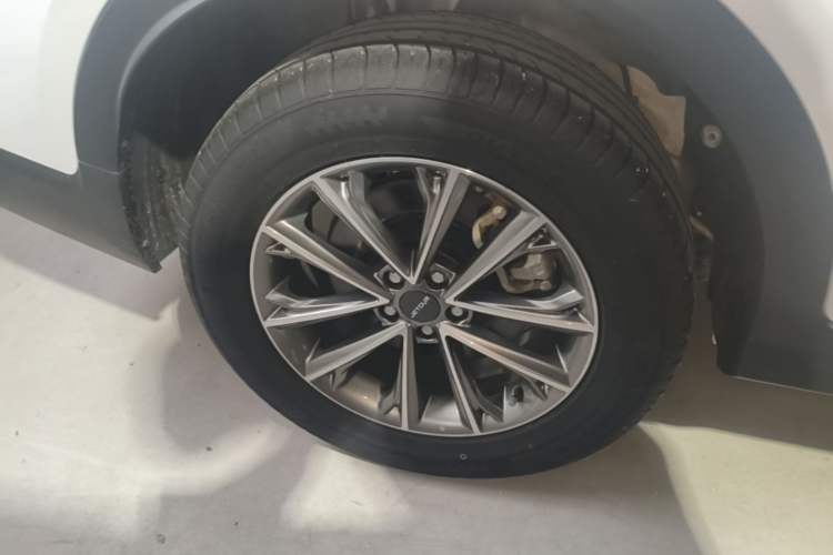Used JETOUR X70 2025 1.5T DCT Overdrive PRO 5-Seater Right Rear Wheel Hub