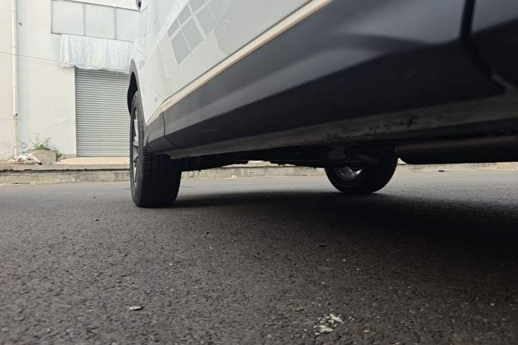 Used JETOUR X70 2025 1.5T DCT Overdrive PRO 5-Seater Right Side Sill