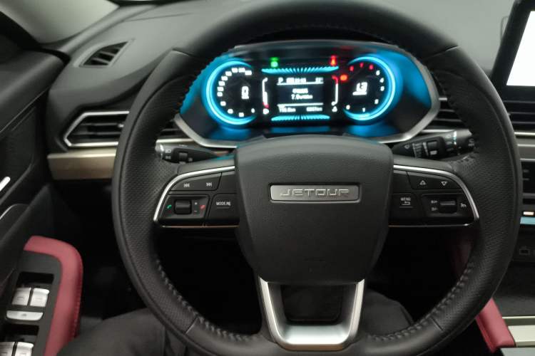 Used JETOUR X70 2025 1.5T DCT Zhenxiang Edition 5 Seats Steering Wheel