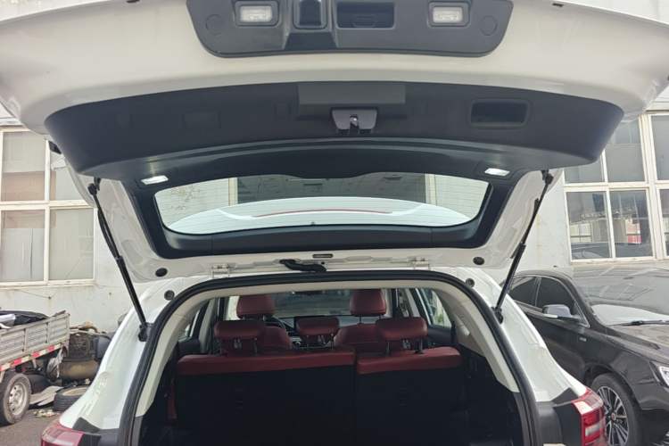 Used JETOUR X70 2025 1.5T DCT Overdrive PRO 5-Seater Trunk