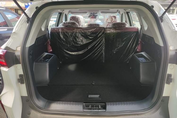 Used JETOUR X70 2025 1.5T DCT Zhenxiang Edition 5 Seats Trunk