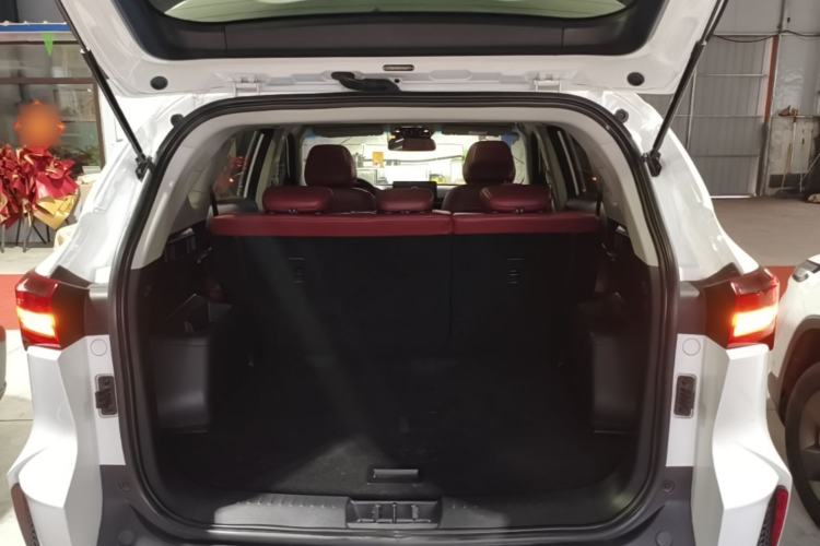 Used JETOUR X70 2025 1.5T DCT Overdrive PRO 5-Seater Trunk