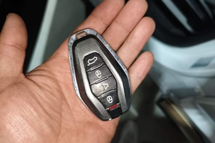 Used JETOUR X70 2025 1.5T DCT Overdrive PRO 5-Seater Vehicle Key