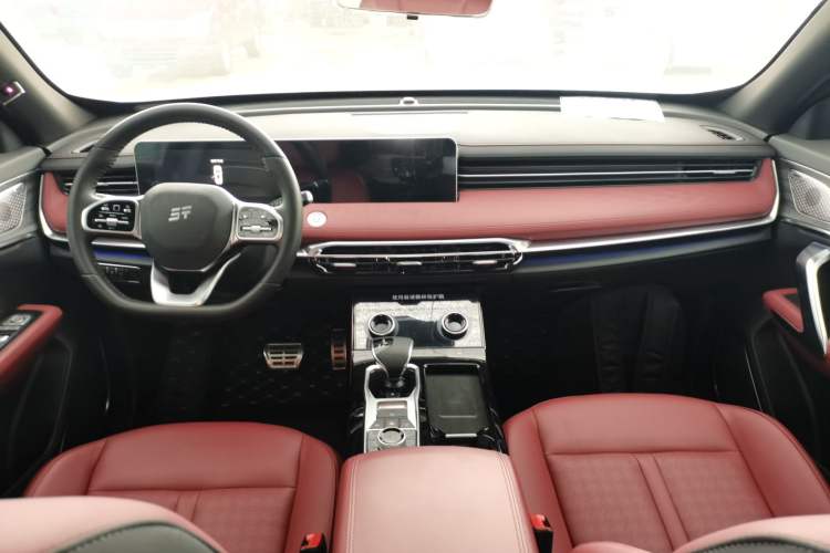 Used JETOUR X70 C-DM 2024 Far Voyage PRO+ 7-Seater Center Console
