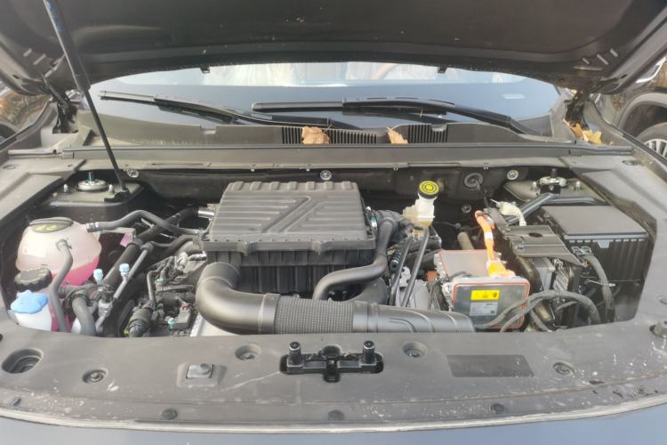 Used JETOUR X70 C-DM 2024 Landwind PRO 7-Seater Engine Bay