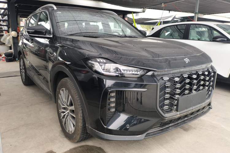 Used JETOUR X70 C-DM 2024 Far Voyage PRO+ 7-Seater Front Right 45 Deg