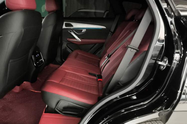 Used JETOUR X70 C-DM 2024 Far Voyage PRO 5-Seater Interior 4