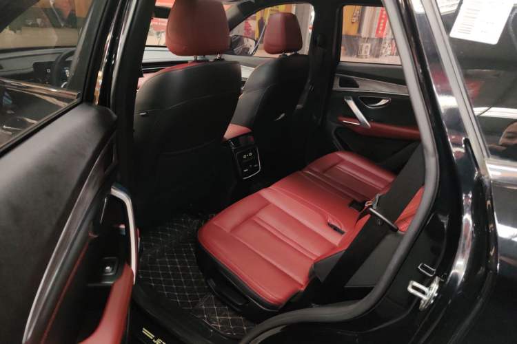 Used JETOUR X70 C-DM 2024 Far Voyage Edition 7 Seats Left Rear Seat