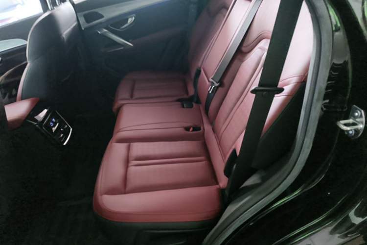 Used JETOUR X70 C-DM 2024 Far Voyage PRO+ 7-Seater Left Rear Seat