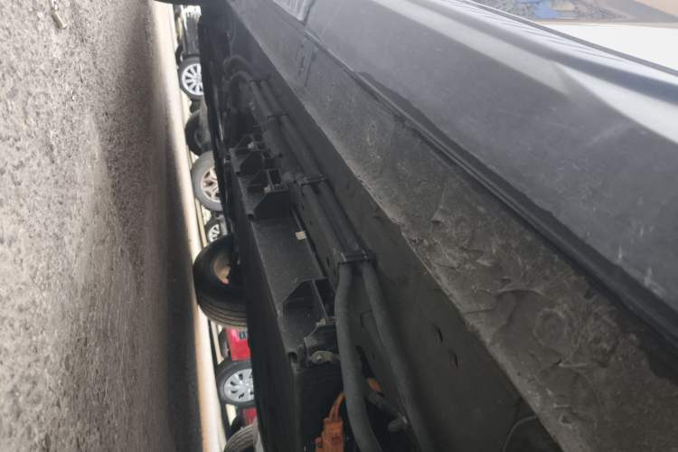 Used JETOUR X70 C-DM 2024 Far Voyage PRO 5-Seater Left Side Sill