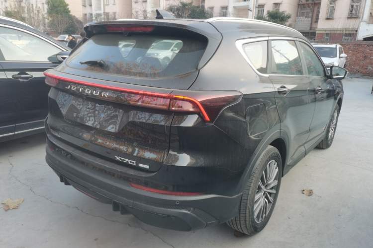 Used JETOUR X70 C-DM 2024 Landwind PRO 7-Seater Rear Right 45 Deg